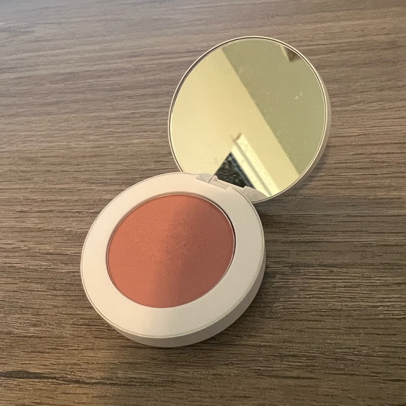Soft Pop Powder Blush - Picture 3 of 5